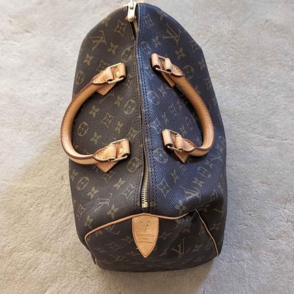 Louis Vuitton Monogram Speedy 30